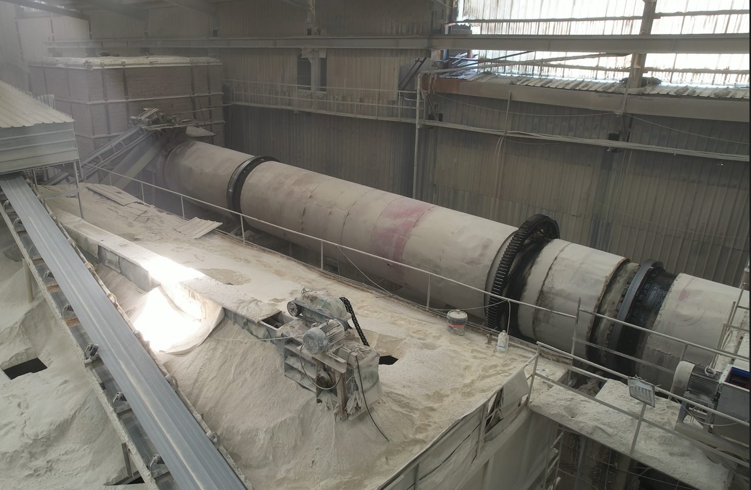 Drying equipment for bentonite cat litter granules